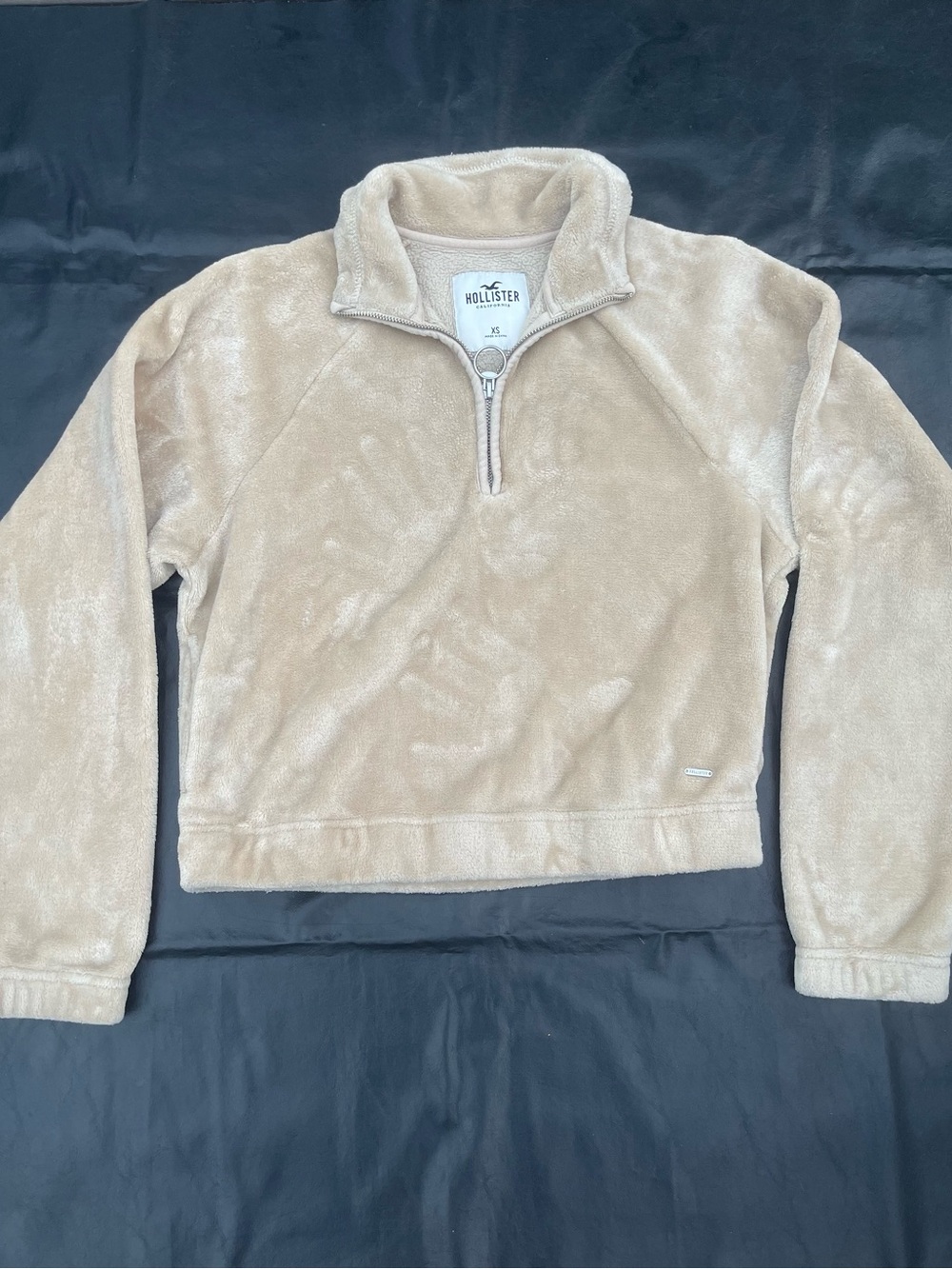 Hollister Women's Tan Half-Zip Fleece Pullover size XS